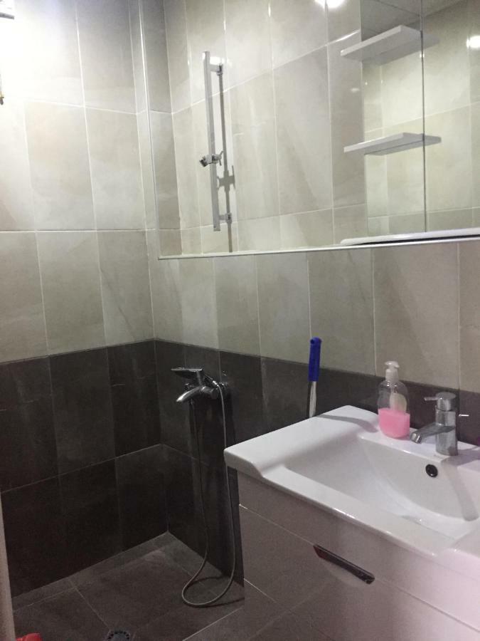 Guest House Nana 보르조미 외부 사진
