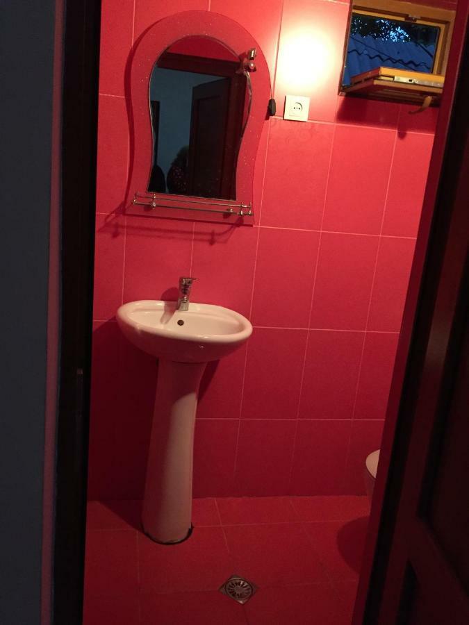 Guest House Nana 보르조미 외부 사진